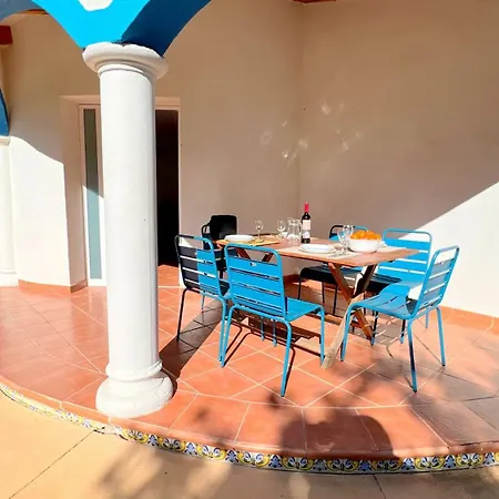 0682 Molins Escorpio Villa *